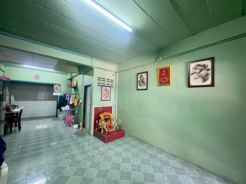 ทาวน์เฮ้าส์ 2 ชั้น 16 ตร.ว. หมู่บ้านเลขที่5 สมุทรสาคร ซอยรัตนะรัตน์, Samut Sakhon, ถนนเศรษฐกิจ1, Tha-Sai, Muang Samut Sakhon, Samut Sakhon, 2 Bedrooms, 80 sqm, Townhouse For Sale, by คุณ ผ่องใส เปาะทอง (อัญ), 500283514 - DDproperty.com