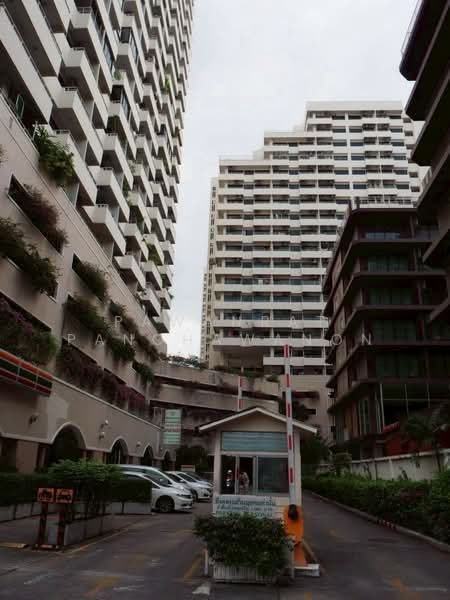 Saranjai Mansion, Bangkok, Soi Sukhumvit 6, Khlong Toei, Khlong Toei, Bangkok, 1 Bedroom, 70 sqm, Condo For Rent, by Pawanrat Panchawanon, 500283530 - DDproperty.com