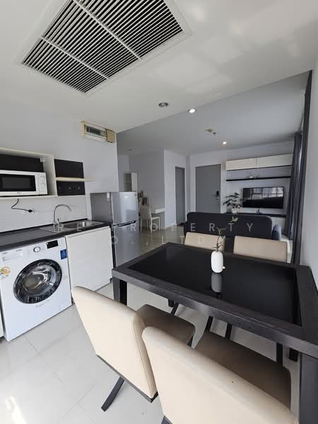 Life Ratchadapisek, Bangkok, 279 Ratchadapisaek Road, Huai Khwang, Huai Khwang, Bangkok, 2 Bedrooms, 65 sqm, Condo For Rent, by RE PROPERTY CO.,LTD., 500283579 - DDproperty.com