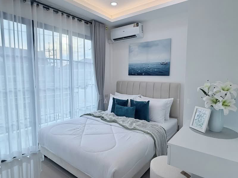 Modern Townhouse Living in East Pattaya, Chon Buri (Pattaya), Bang Lamung, Bang Lamung (Pattaya), Chon Buri (Pattaya), 2 Bedrooms, 64 sqm, Townhouse For Sale, by PLC real estate, 500283583 - DDproperty.com