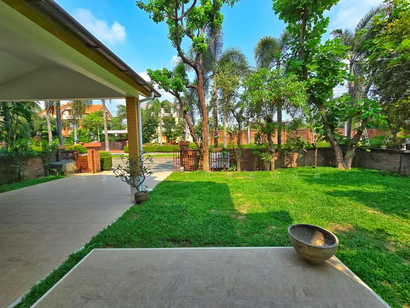 Laddarom Ratchaphruek-Pinklao, Bangkok, Ratchaphruek-Pinklao Road, Taling Chan, Taling Chan, Bangkok, 4 Bedrooms, 265 sqm, Single Detached House For Sale, by ณัฐคม เกิดอนันต์, 500283678 - หน้าบ้าน ลัดดารมย์ ราชพฤกษ์-ปิ่นเกล้า - DDproperty.com