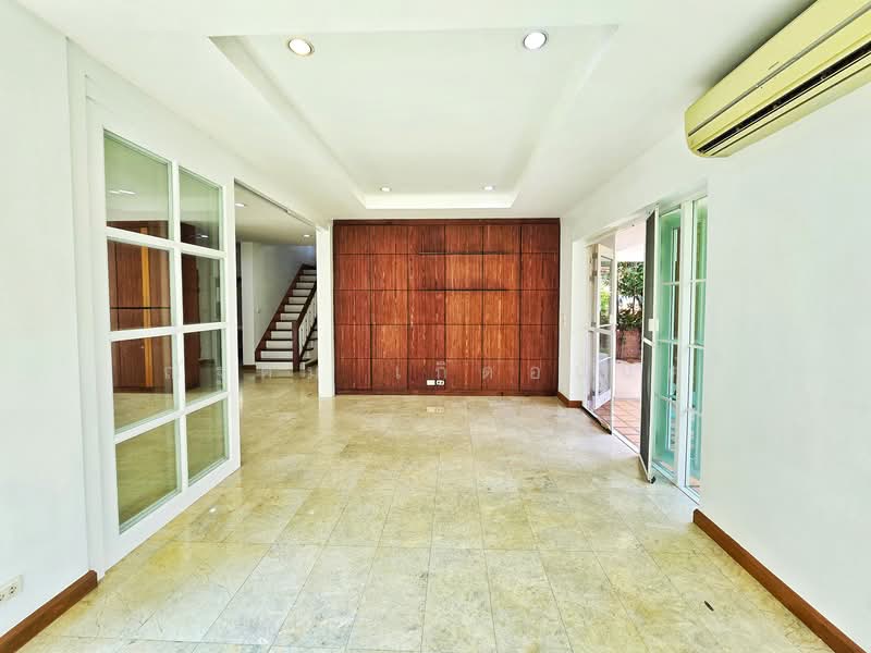 Laddarom Ratchaphruek-Pinklao, Bangkok, Ratchaphruek-Pinklao Road, Taling Chan, Taling Chan, Bangkok, 4 Bedrooms, 265 sqm, Single Detached House For Sale, by ณัฐคม เกิดอนันต์, 500283678 - โซนรับแขก ลัดดารมย์ ราชพฤกษ์-ปิ่นเกล้า - DDproperty.com