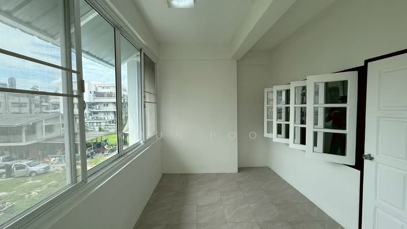For Sale/Rent: Newly Renovated 4-Storey Home Office near BTS Phra Khanong (SPSSR201), Bangkok, สุขุมวิท71, Phra Kanong Nua, Watthana, Bangkok, Studio, 350 sqm, Townhouse For Rent, by Khun Poon, 500283692 - DDproperty.com