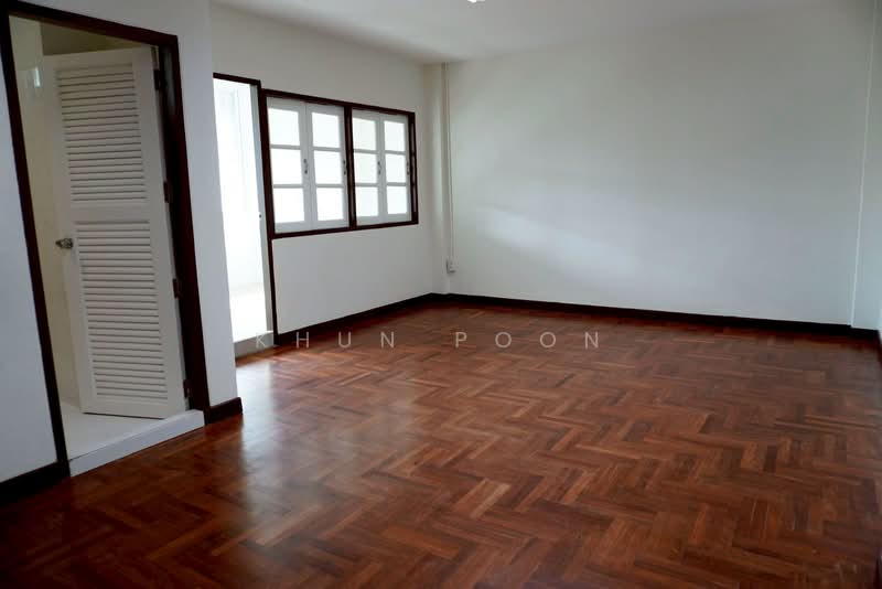 ขาย/เช่า โฮมออฟฟิศ 4 ชั้น รีโนเวทใหม่ ใกล้ BTS สถานีพระโขนง (SPSSR201), กรุงเทพ, สุขุมวิท71, พระโขนงเหนือ, วัฒนา, กรุงเทพ, 350 ตร.ม., ทาวน์เฮ้าส์ ให้เช่า, โดย Khun Poon, 500283692 - DDproperty.com