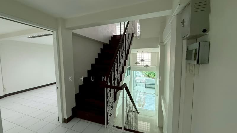 ขาย/เช่า โฮมออฟฟิศ 4 ชั้น รีโนเวทใหม่ ใกล้ BTS สถานีพระโขนง (SPSSR201), กรุงเทพ, สุขุมวิท71, พระโขนงเหนือ, วัฒนา, กรุงเทพ, 350 ตร.ม., ทาวน์เฮ้าส์ ให้เช่า, โดย Khun Poon, 500283692 - DDproperty.com