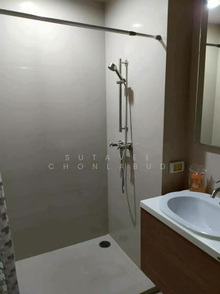 HIVE Taksin, Bangkok, 18 1 Soi, Khlong Ton Sai, Khlong San, Bangkok, 2 Bedrooms, 67 sqm, Condo For Rent, by Sutavee Chonlabud, 500283720 - DDproperty.com