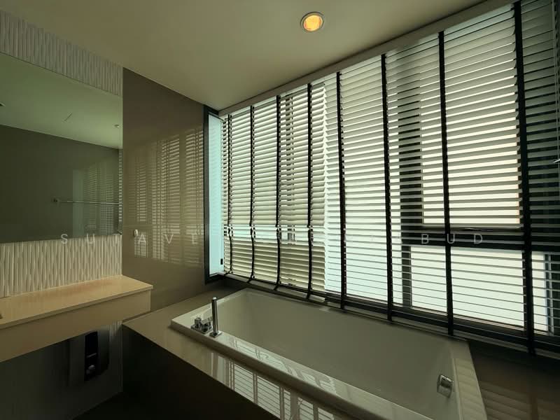 Rhythm Sukhumvit 42, Bangkok, Soi Sukhumvit 42, Sukhumvit Road, Phra Kanong, Khlong Toei, Bangkok, 2 Bedrooms, 78 sqm, Condo For Rent, by Sutavee Chonlabud, 500283749 - DDproperty.com