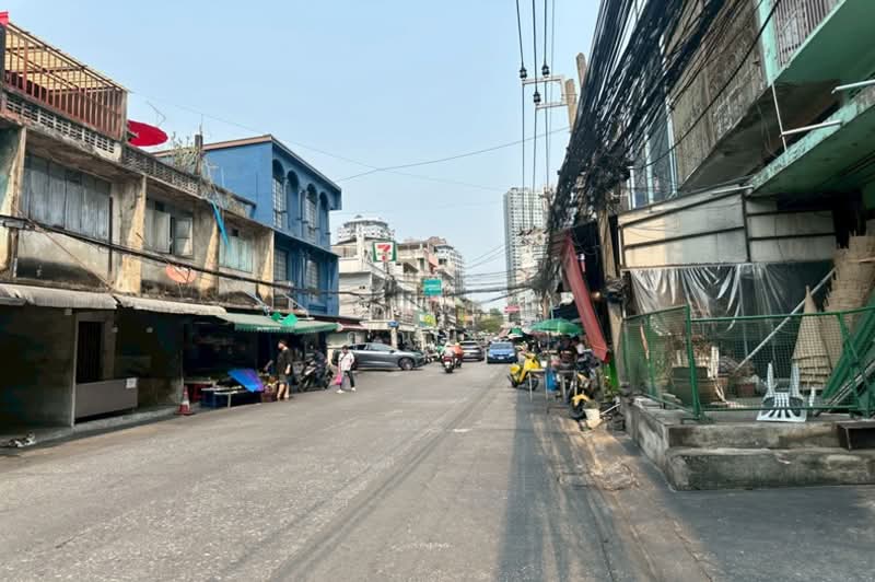 ขายห้องเช่า สุขุมวิท 71 ปรีดีพนมยงค์ 2 ผู้เช่าเต็ม ใกล้ BTS พระโขนง, Bangkok, ถนนสุขุมวิท 71, Phra Kanong Nua, Watthana, Bangkok, , 104 sqm, Land For Sale, by คุณนา, 500283750 - DDproperty.com