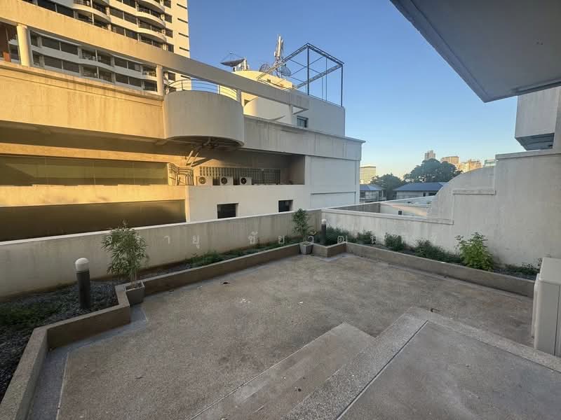 Supalai Place Sukhumvit 39, Bangkok, 175-179 Soi Sukhumvit 39 Sukhumvit Road, Khlong Tan Nua, Watthana, Bangkok, 4 Bedrooms, 219 sqm, Condo For Sale, by Jirayu Chaiyawattanasiri, 500283751 - DDproperty.com