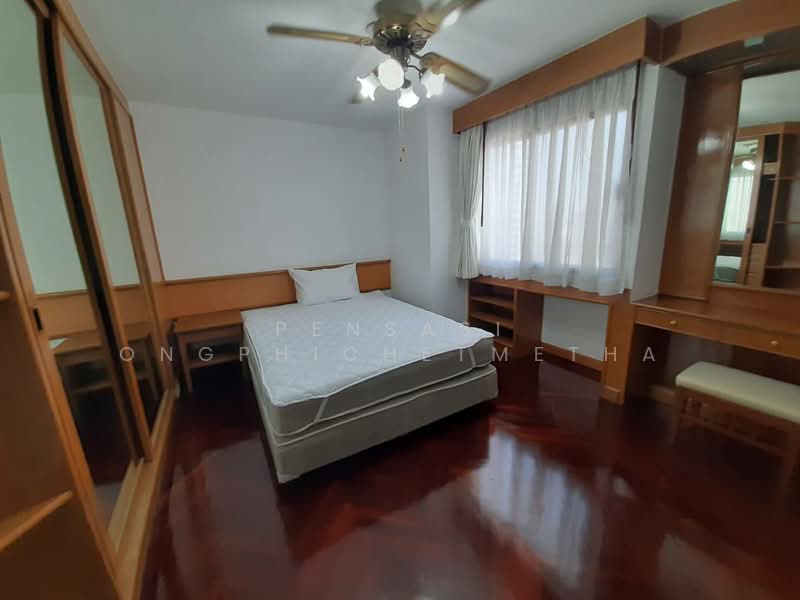 Four Wings Mansion, Bangkok, 32 Soi Sukhumvit 11, Khlongtoei Nua, Watthana, Bangkok, 3 Bedrooms, 220 sqm, Apartment For Rent, by Pensasi Ongphichetmetha, 500283805 - DDproperty.com
