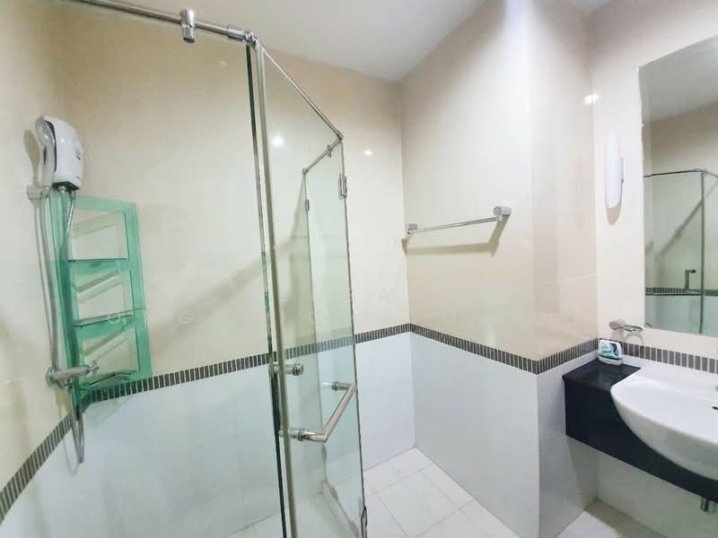 Baan Klang Krung Siam-Pathumwan, Bangkok, Petchburi Road, Thanon Phetchaburi, Ratchathewi, Bangkok, 3 Bedrooms, 115 sqm, Condo For Rent, by Pensasi Ongphichetmetha, 500283911 - DDproperty.com