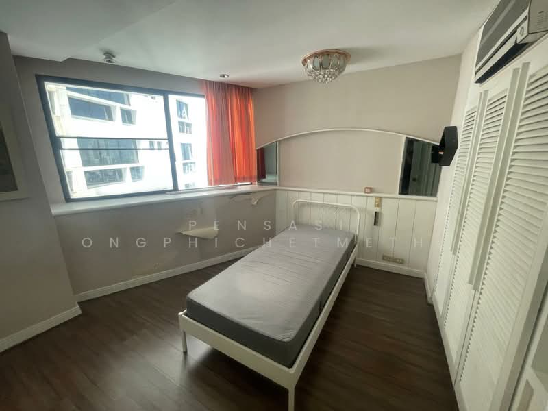 President Park Sukhumvit 24, Bangkok, 99 Sukhumvit 24 Alley, Khlongtoei Nua, Watthana, Bangkok, 3 Bedrooms, 223 sqm, Condo For Rent, by Pensasi Ongphichetmetha, 500283916 - DDproperty.com