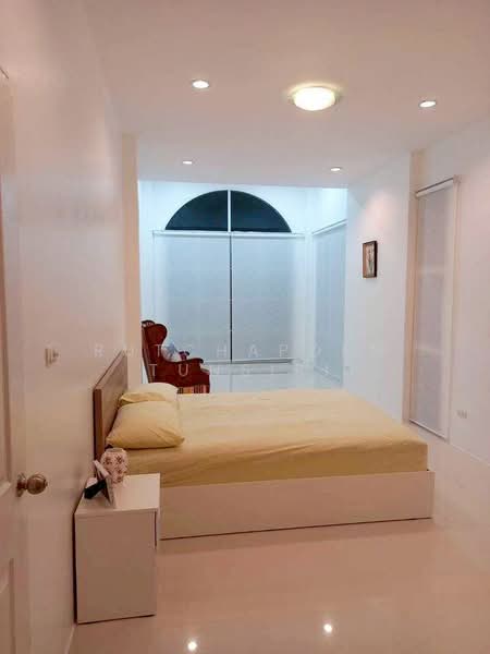 บ้านให้เช่า – ใกล้โรงเรียนนานาชาติเกรซ เพียง 5 นาที ค่าเช่า 22,000 บาท /เดือน รหัสทรัพย์ No.14H1079, Chiang Mai, Han Kaeo, Hang Dong, Chiang Mai, 3 Bedrooms, 150 sqm, Single Detached House For Rent, by Rutchaporn Tunsiri, 500283948 - DDproperty.com