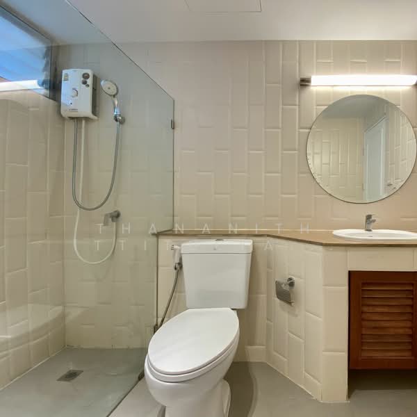 Siam Penthouse 2 Condominium, Bangkok, 72 Soi Sathorn 1, Sathorn Road, Thung Maha Mek, Sathon, Bangkok, 2 Bedrooms, 170 sqm, Condo For Rent, by Thananith Ittitulyapong, 500283984 - DDproperty.com