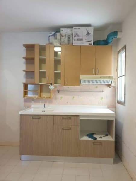 Baan Suanthon Ratchada, Bangkok, 60 Chuea Phloeng 2 Alley, Jom Phon, Chatuchak, Bangkok, 2 Bedrooms, 60 sqm, Condo For Sale, by Poonyanuch Aiemsaard, 500284044 - DDproperty.com