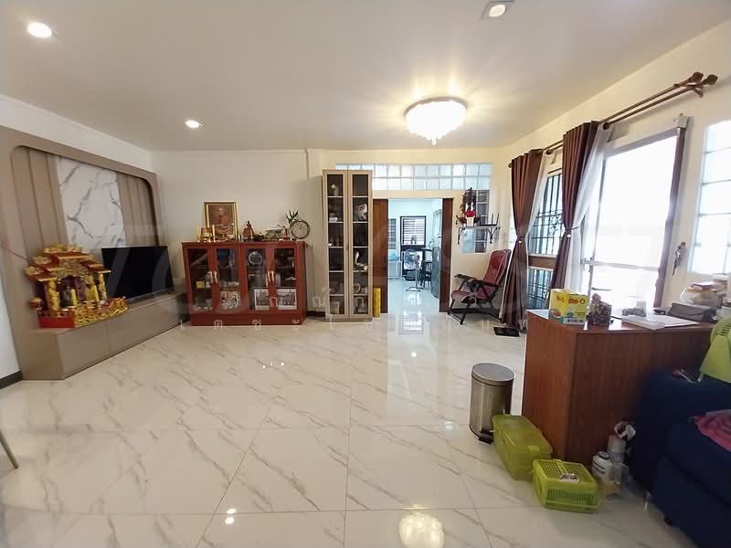 Rattana Thanee Village , Bangna-Trad soi53 near MEGA Bangna, Samut Prakan, บางนา-ตราด, Bang Kaeo, Bang Plee, Samut Prakan, 3 Bedrooms, 200 sqm, Single Detached House For Sale, by จิณณ์กระวี เตชะไชยนันท์, 500284051 - DDproperty.com