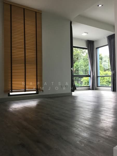 2-BR House, Bangkok, Nuan Chan, Bueng Kum, Bangkok, 2 Bedrooms, 244 sqm, Single Detached House For Sale, by Napatsawan Tamjorhor, 500284078 - DDproperty.com