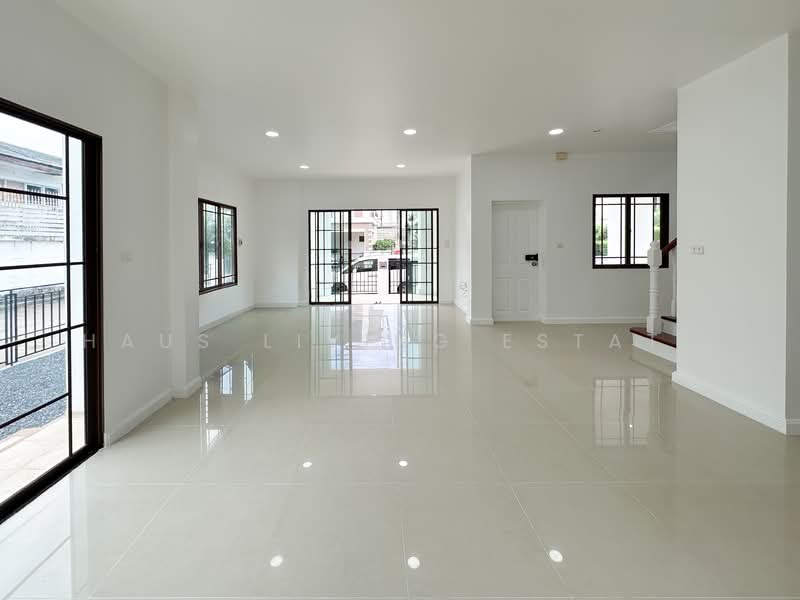 Setsiri Prachachuen Resident 1, Nonthaburi, Soi Petcharat, Bang Khen, Muang Nonthaburi, Nonthaburi, 3 Bedrooms, 180 sqm, Single Detached House For Sale, by Haus Living Estate, 500284098 - DDproperty.com
