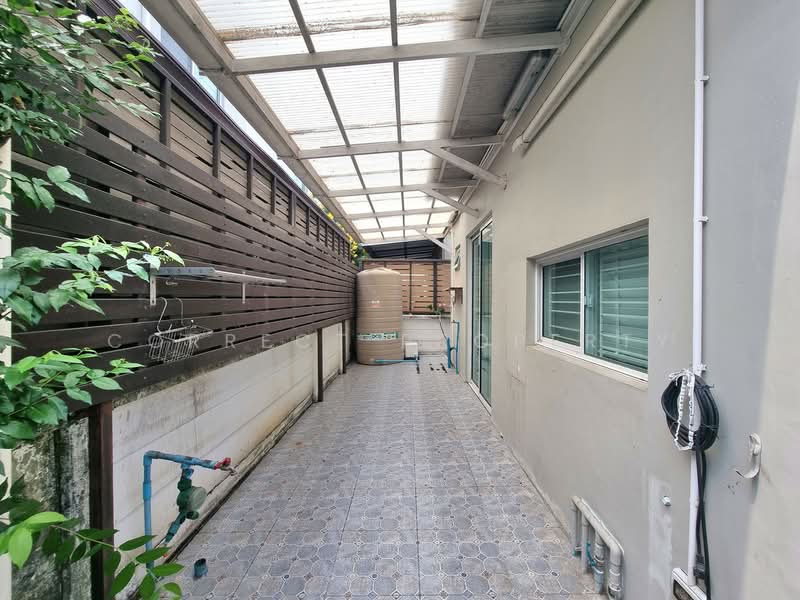 The Village 2 Bangna km.8, Samut Prakan, Soi Mahachai, Bang Na-Trat Road, Bangphli Yai, Bang Plee, Samut Prakan, 3 Bedrooms, 132 sqm, Townhouse For Rent, by Correct Property, 500284107 - DDproperty.com