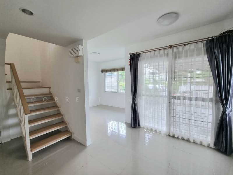 The Village 2 Bangna km.8, Samut Prakan, Soi Mahachai, Bang Na-Trat Road, Bangphli Yai, Bang Plee, Samut Prakan, 3 Bedrooms, 132 sqm, Townhouse For Rent, by Correct Property, 500284107 - DDproperty.com