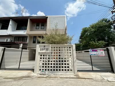 ขาย - ชวนชื่น ประชาชื่น30 ( Chuan Chuen Pracha Chuen 30 ), กรุงเทพ