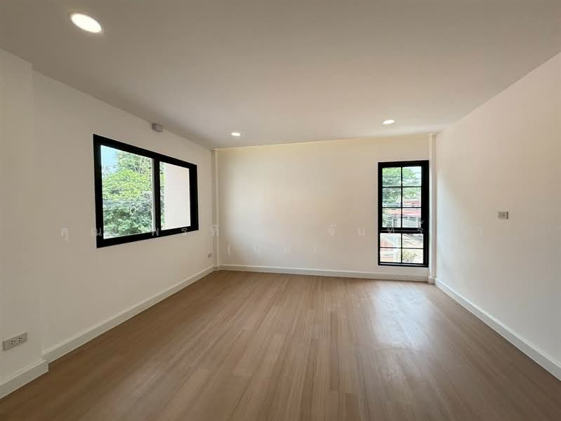 ชวนชื่น​ ประชาชื่น30 ( Chuan Chuen Pracha Chuen 30 ), Bangkok, ถนนประชาชื่น, Wong Sawang, Bang Sue, Bangkok, 4 Bedrooms, 160 sqm, Townhouse For Sale, by คุณ พรทิพย์ จันทร์หา (ปุ๋ย), 500284115 - DDproperty.com