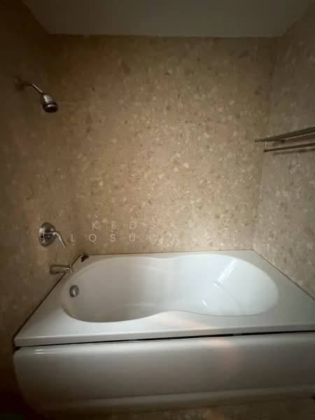Wattana Suite, Bangkok, Soi Sukhumvit 15, Khlongtoei Nua, Watthana, Bangkok, 3 Bedrooms, 80 sqm, Condo For Rent, by Kedsara Losuwarat, 500284133 - DDproperty.com