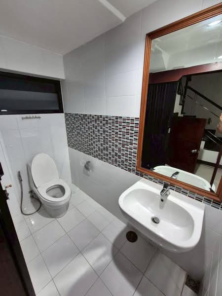 อาคารให้เช่า อารีย์ ราชครู พญาไท : Buildings for rent in Ari, Ratchakru, and Phaya Thai, Bangkok, Phaya Thai, Phaya Thai, Bangkok, , 280 sqm, Shophouse For Rent, by TOAH T., 500284224 - DDproperty.com