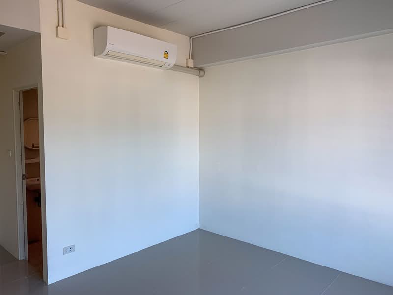 920211013-70, Chiang Mai, Nong Chom, San Sai, Chiang Mai, 3 Bedrooms, 258 sqm, Townhouse For Sale, by Emil Weiss, 500284235 - DDproperty.com