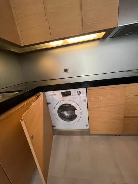 Saladaeng Residences, Bangkok, 29/1 North Sathorn Road, Silom, Bang Rak, Bangkok, 1 Bedroom, 61 sqm, Condo For Sale, by Thananith Ittitulyapong, 500284259 - DDproperty.com