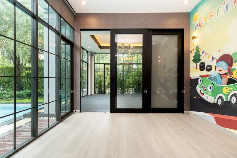 The Grand Pinklao, Bangkok, 594 Borommaratchachonnani Road, Sala Thammasop, Thawi Watthana, Bangkok, 4 Bedrooms, 671 sqm, Single Detached House For Sale, by ณัฐคม เกิดอนันต์, 500284266 - ห้องอเนกประสงค์ 2 The Grand ปิ่นเกล้า - DDproperty.com