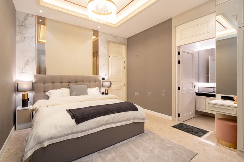 The Grand Pinklao, Bangkok, 594 Borommaratchachonnani Road, Sala Thammasop, Thawi Watthana, Bangkok, 4 Bedrooms, 671 sqm, Single Detached House For Sale, by ณัฐคม เกิดอนันต์, 500284266 - ห้องนอนชั้นล่าง The Grand ปิ่นเกล้า - DDproperty.com