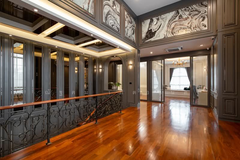 The Grand Pinklao, Bangkok, 594 Borommaratchachonnani Road, Sala Thammasop, Thawi Watthana, Bangkok, 4 Bedrooms, 671 sqm, Single Detached House For Sale, by ณัฐคม เกิดอนันต์, 500284266 - โถงชั้น 2 The Grand ปิ่นเกล้า - DDproperty.com