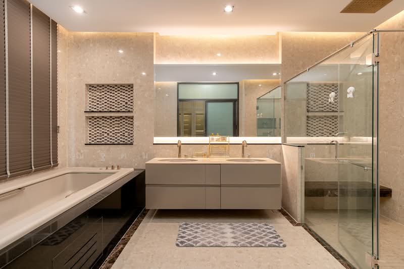 The Grand Pinklao, Bangkok, 594 Borommaratchachonnani Road, Sala Thammasop, Thawi Watthana, Bangkok, 4 Bedrooms, 671 sqm, Single Detached House For Sale, by ณัฐคม เกิดอนันต์, 500284266 - ห้องน้ำมาสเตอร์ The Grand ปิ่นเกล้า - DDproperty.com
