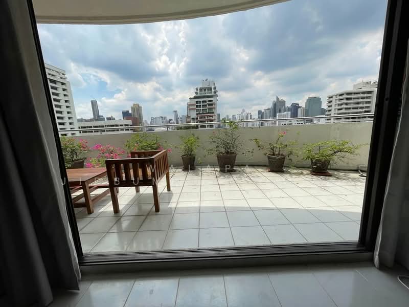 Supalai Place Sukhumvit 39, Bangkok, 175-179 Soi Sukhumvit 39 Sukhumvit Road, Khlong Tan Nua, Watthana, Bangkok, 2 Bedrooms, 142 sqm, Condo For Rent, by Walapa Jidbumrungsakun, 500284287 - DDproperty.com