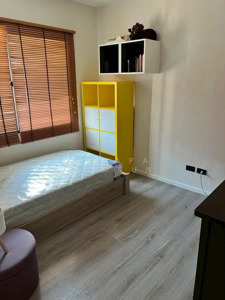 Baan Klang Muang Ratchayothin, Bangkok, 464 Phahonyothin Alley, Sena Nikhom, Chatuchak, Bangkok, 3 Bedrooms, 124 sqm, Townhouse For Rent, by Walapa Jidbumrungsakun, 500284337 - DDproperty.com