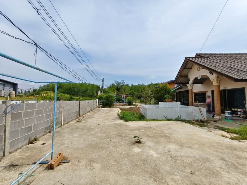 For Sale - บ้านเดี่ยวพร้อมที่ดินแสลง จันทบุรี, Chanthaburi