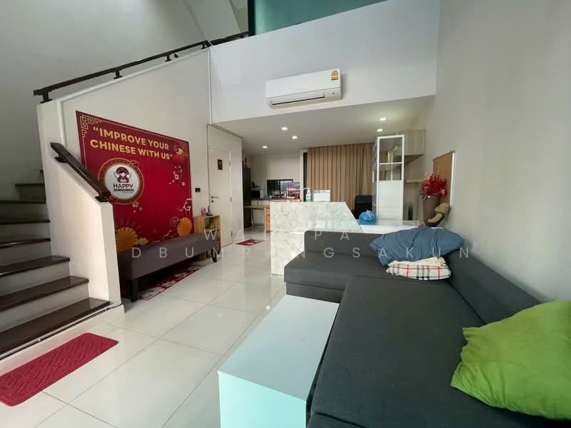 Baan Klang Muang Ratchayothin, Bangkok, 464 Phahonyothin Alley, Sena Nikhom, Chatuchak, Bangkok, 3 Bedrooms, 124 sqm, Townhouse For Sale, by Walapa Jidbumrungsakun, 500284350 - DDproperty.com
