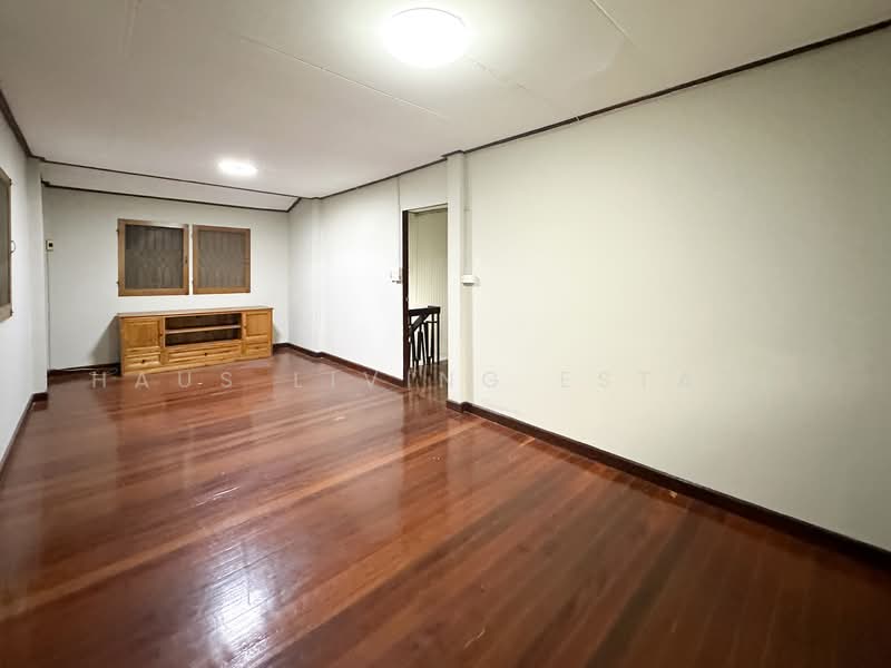 House Soi Klangmontri, Bangkok, รัชดาภิเศก, Chatuchak, Chatuchak, Bangkok, 4 Bedrooms, 160 sqm, Single Detached House For Sale, by Haus Living Estate, 500284352 - DDproperty.com
