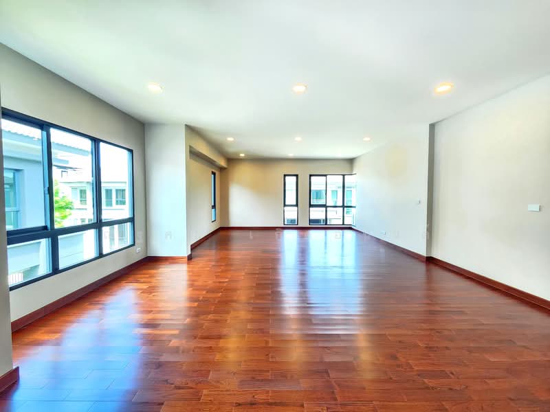 The City Pinklao-Borom 2, Bangkok, Phutthamonthon Sai 1, Bang Ra Mat, Taling Chan, Bangkok, 4 Bedrooms, 388 sqm, Single Detached House For Sale, by ณัฐคม เกิดอนันต์, 500284432 - ห้องนอนมาสเตอร์ The City ปิ่นเกล้า-บรมฯ2 - DDproperty.com