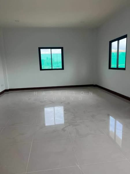 For Sale - 4-BR House, Chon Buri (Pattaya)