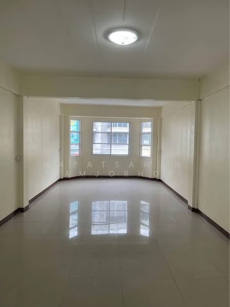 4-BR Townhouse, Bangkok, Lat Phrao, Lat Phrao, Bangkok, 4 Bedrooms, 382 sqm, Townhouse For Rent, by Napatsawan Tamjorhor, 500284452 - DDproperty.com