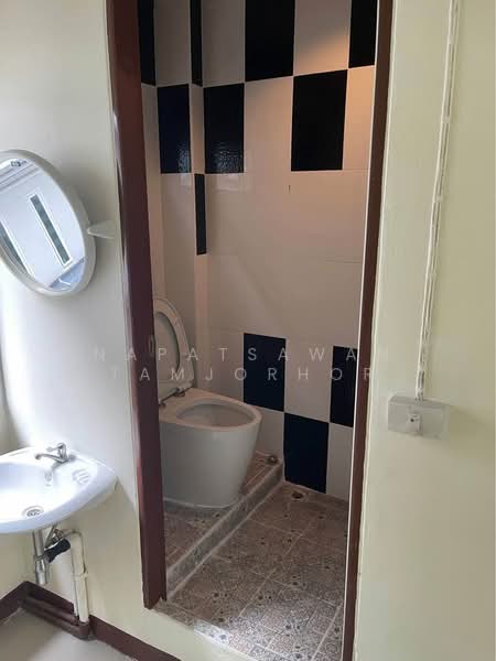 4-BR Townhouse, Bangkok, Lat Phrao, Lat Phrao, Bangkok, 4 Bedrooms, 382 sqm, Townhouse For Rent, by Napatsawan Tamjorhor, 500284452 - DDproperty.com