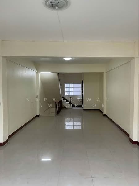 4-BR Townhouse, Bangkok, Lat Phrao, Lat Phrao, Bangkok, 4 Bedrooms, 382 sqm, Townhouse For Rent, by Napatsawan Tamjorhor, 500284452 - DDproperty.com