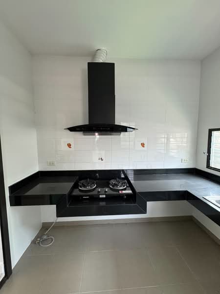Manthana Onnut–Wongwaen 4, Bangkok, Eastern Ring Road, Prawet, Prawet, Bangkok, 3 Bedrooms, 150 sqm, Single Detached House For Rent, by Saowaluk Anupong, 500284567 - DDproperty.com