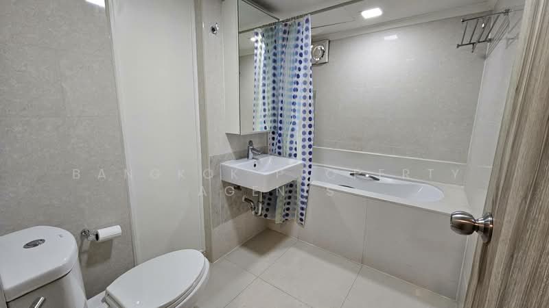 Baan Suanpetch, Bangkok, 18 Soi Sukhumvit 39, Khlong Tan Nua, Watthana, Bangkok, 2 Bedrooms, 134 sqm, Condo For Rent, by BANGKOK PROPERTY AGENTS, 500284645 - DDproperty.com