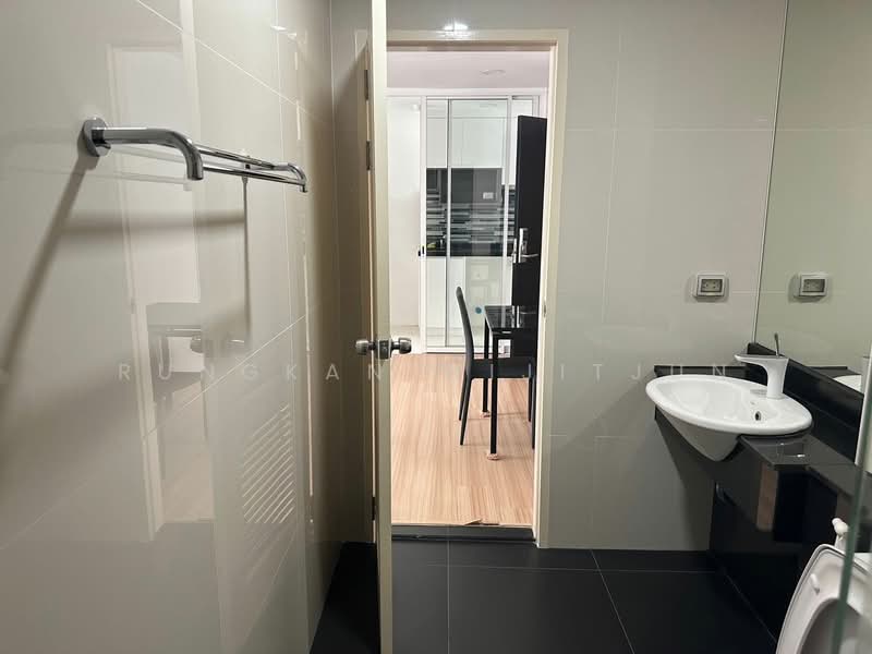Chateau In Town Rama 8, Bangkok, Arun Amarin Road, Bang Yi Khan, Bang Phlat, Bangkok, 1 Bedroom, 36 sqm, Condo For Sale, by Rungkan Wijitjun, 500284685 - DDproperty.com