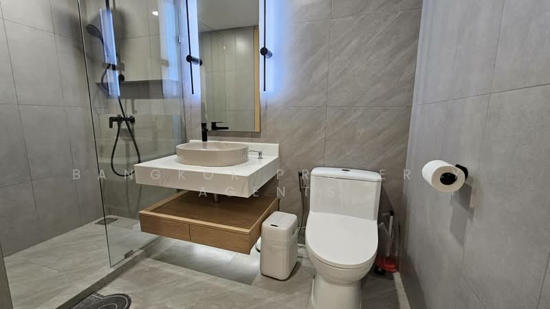 Baan Suanpetch, Bangkok, 18 Soi Sukhumvit 39, Khlong Tan Nua, Watthana, Bangkok, 2 Bedrooms, 135 sqm, Condo For Rent, by BANGKOK PROPERTY AGENTS, 500284692 - DDproperty.com