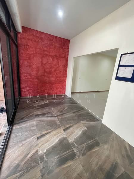 Villette City Pattanakarn 38, Bangkok, Phatthanakan Road, Prawet, Prawet, Bangkok, 3 Bedrooms, 170 sqm, Townhouse For Sale, by Hathairat  Rookphan  , 500284703 - DDproperty.com