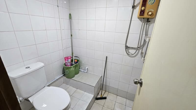 Baan Suanpetch, Bangkok, 18 Soi Sukhumvit 39, Khlong Tan Nua, Watthana, Bangkok, 3 Bedrooms, 135 sqm, Condo For Rent, by BANGKOK PROPERTY AGENTS, 500284717 - DDproperty.com